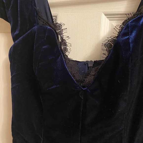 Baudelaire Wiggle Dress in Midnight Blue - La Femme En Noir - Size M - NWT - Picture 3 of 6